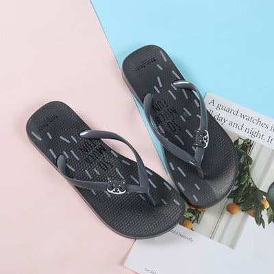 Többszínű nyári kültéri szandálok csúszásgátló családi alap otthoni cipők kutya macska medve állat papucs Kawaii női strandpapucs