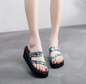 Női papucsok nyári alkalmi papucsok szabadtéri strandszandálok EVA platform kényelmes cipők női vastagtalpú szandál Zapatillas Mujer