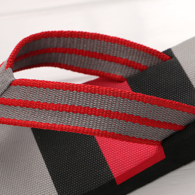 Nove ljetne muške japanke Muške neklizajuće mekane donjice Ležerne sandale i papuče Eksplozivni modeli Modne cipele za plažu Veleprodaja