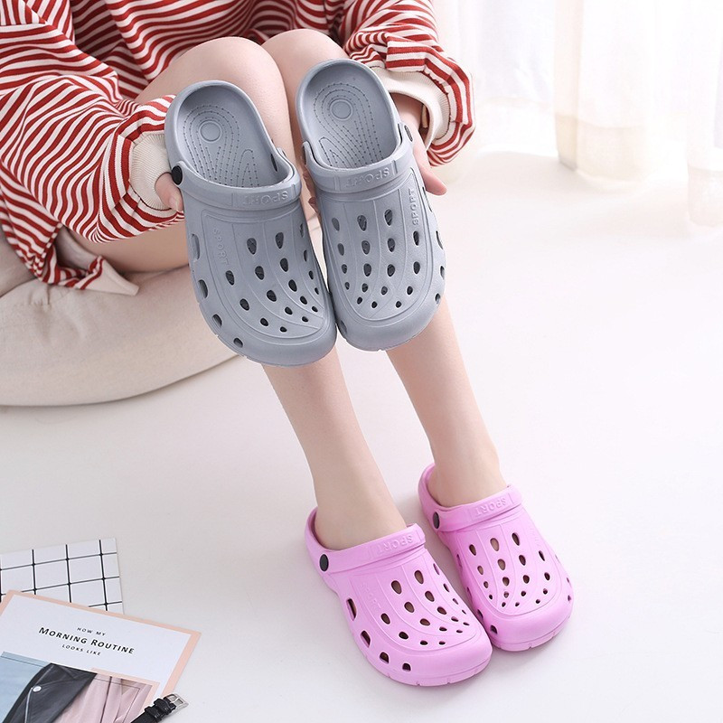 Ljetne ženske papuče Klompe Šuplje uniseks cipele za plažu za par Loše papuče Ležerna vrtna obuća Neklizajuće kupaonske sandale Mule