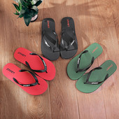 Férfi papucsok, luxus dizájner márka, lapos, hétköznapi lábbelik, séta papucsok, férficipők, 2023. nyár, chinelos