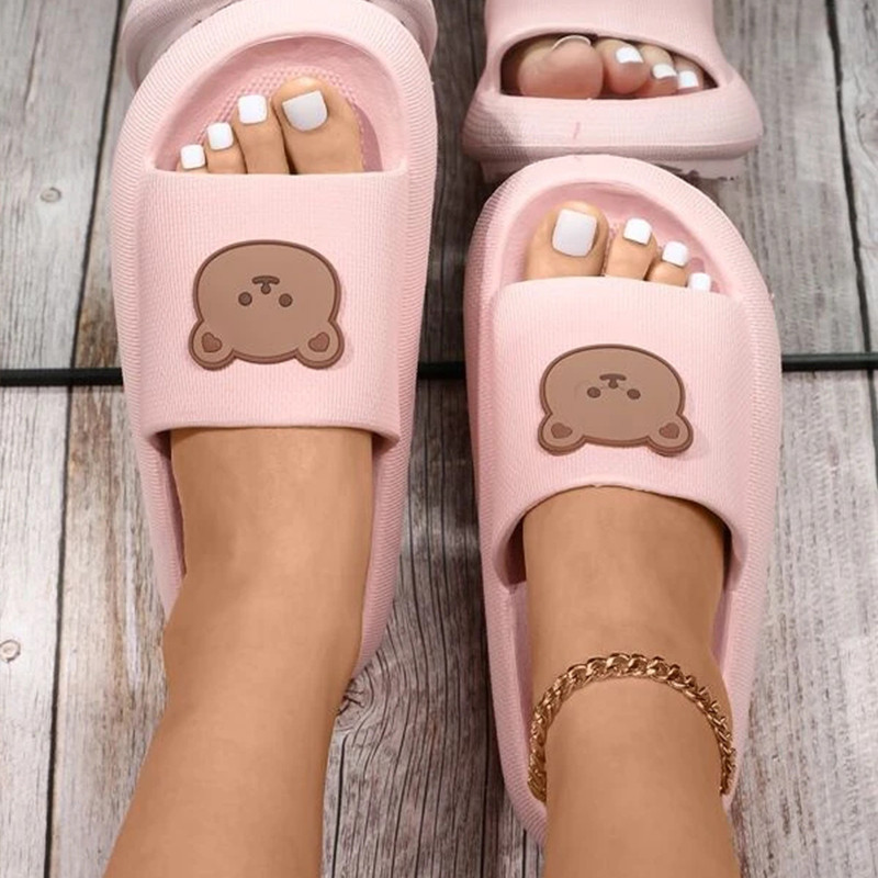 Ženske papuče Dizajn slatkog medvjeda iz crtića Meke neklizajuće sandale za unutarnju kupaonicu EVA tobogani za par Ljetne nove kućne ženske cipele