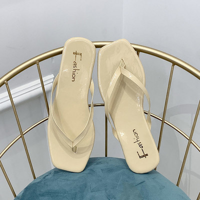 Candy Rainbow Color Classics Flip Flops Summer Beach Outdoor Iekštelpu čības Sievietēm Modes Sandales Kvadrātveida purngalu mūļi Plakaņi