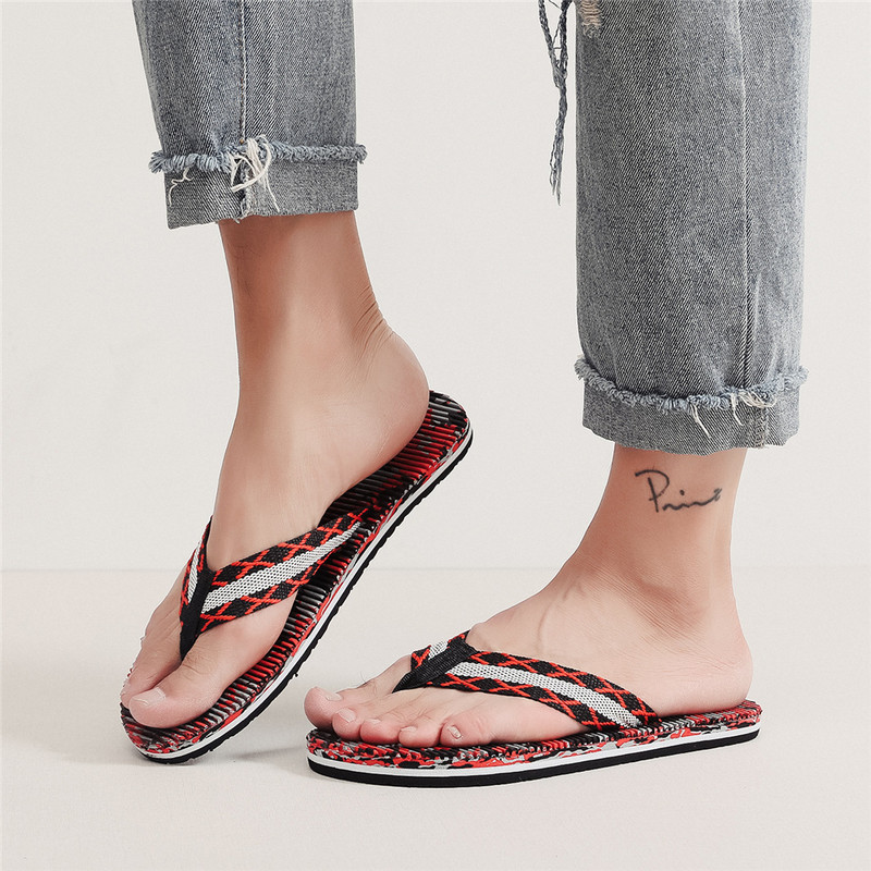 Papuci de vară Bărbați Flip-flops Sandale de plajă Anti-alunecare Pantofi plati casual Papuci de casă de interior Pantofi Tobogane Zapatillas Hombre