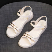 Sandale na klin za žene Ljeto 2023. Nove ženske modne ženske cipele s ravnim metalnim kopčama i udobnim otvorenim prstima