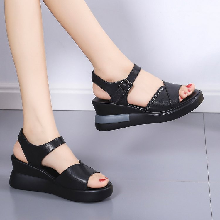 Naiste sandaalid platvormkingad Lamedad kiilud avatud varbaga Suvised kõrged kontsad Naiste kalasuu mood vabaaja naiste rannasandaalid