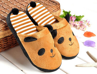 Girseaby Ženske papuče sa slatkim crtanim pandama Mekane plišane papuče za kućni pod Ženske kućne cipele Zimske tople papuče za djevojčice T219
