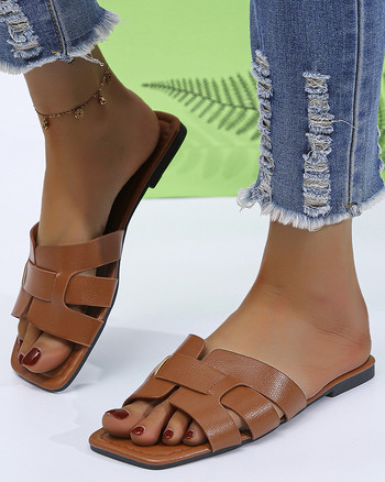 Чехли Дамски летни обувки Дамски сандали с издълбани пързалки Дамски обувки Нов моден дизайн Плажни обувки с равни обувки Дамски чехли