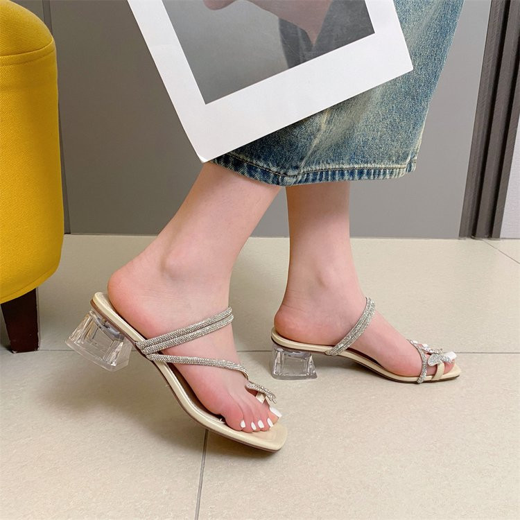 Ženske cipele i papuče za vanjske aktivnosti Nove ljetne cipele s debelom potpeticom 2023., modne cipele s štiklama, sjajne papuče, sandale s remenom za prste