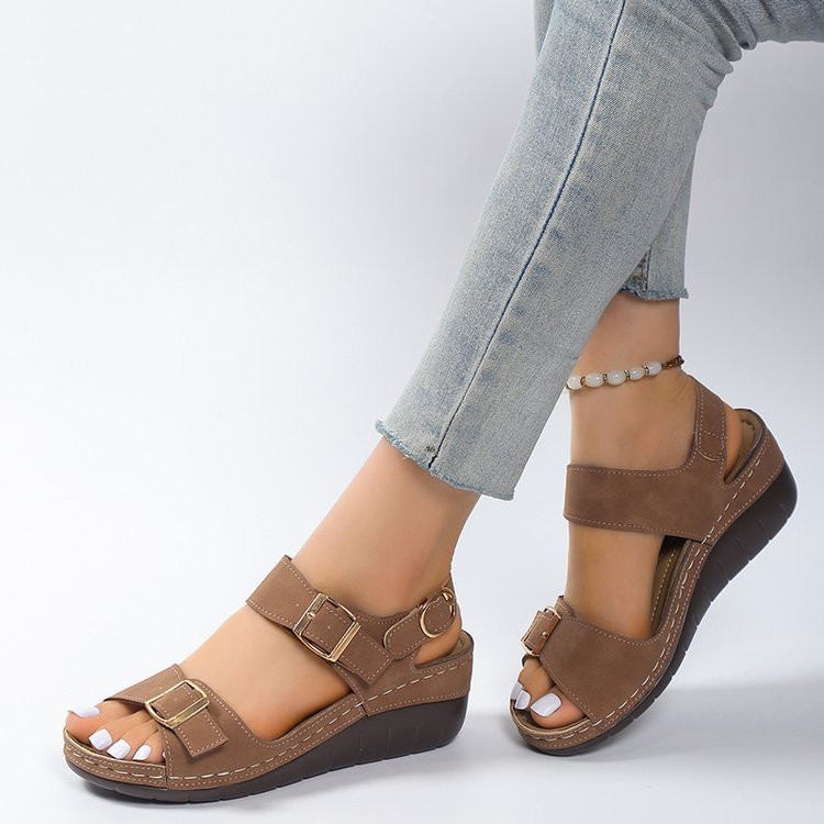 2023 Sandale noi Sandale simple Hundred de damă Cu vârf rotund Cu vârf deschis Sandale din piele cu toc Sandale cu platformă cu o curea cu cataramă Pantofi