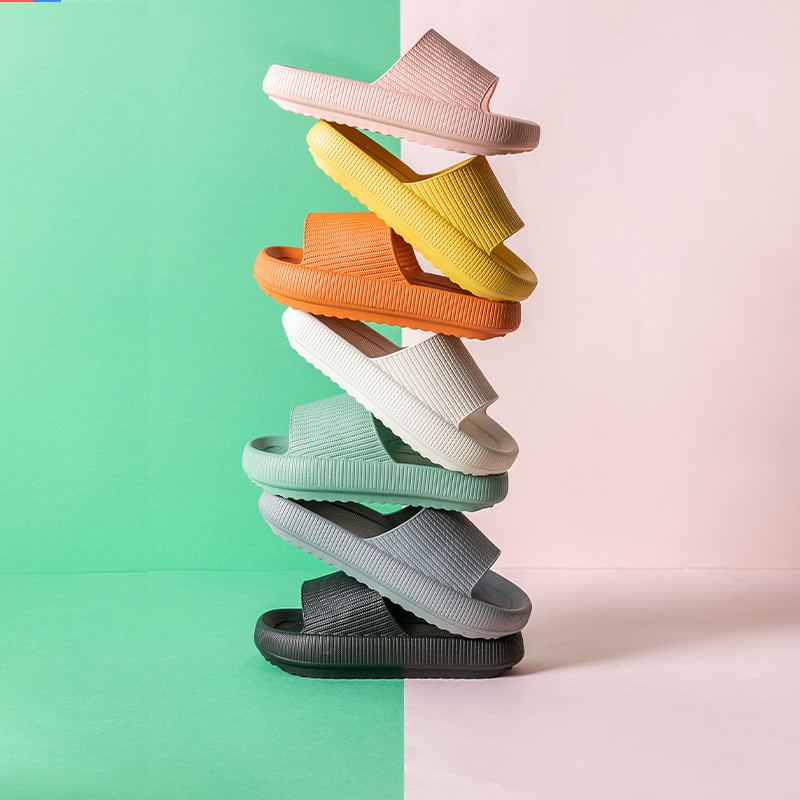 2023 Ultra-lagane papuče Ženske ljetne slatke kućne unutarnje kupaonice Neklizajuće Sandale za par i papuče Sandale za plažu