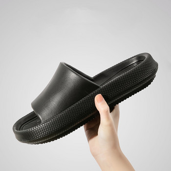 Летни чехли за мъже Дебела подметка Меки EVA сандали Вътрешни и външни плажни обувки Нехлъзгащи се Устойчиви на износване чехли за баня