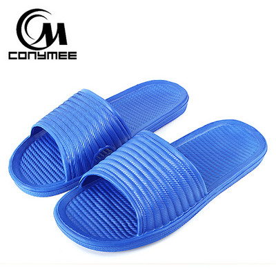 Jaunas 2019. gada vasaras pludmales sandales Vīriešu āra čības vīriešiem Mājas čības Ikdienas mājas apavi Neslīdošas vīriešu vannas čības