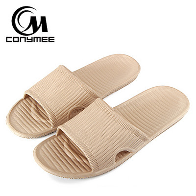 Jaunas 2019. gada vasaras pludmales sandales Vīriešu āra čības vīriešiem Mājas čības Ikdienas mājas apavi Neslīdošas vīriešu vannas čības