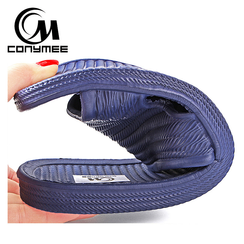 Jaunas 2019. gada vasaras pludmales sandales Vīriešu āra čības vīriešiem Mājas čības Ikdienas mājas apavi Neslīdošas vīriešu vannas čības