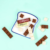 1 kom. Gumica za brisanje u obliku čokolade. Pribor za učenje