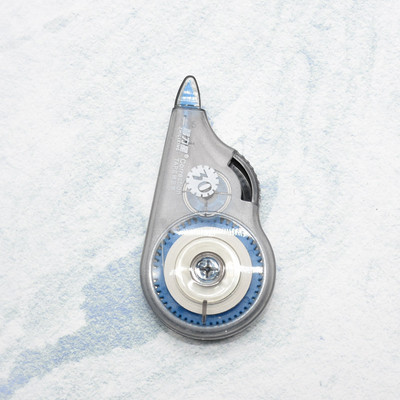 2 tk Praktiline korrigeeriv lindi rull 10 m pikkune valge kleebisega õppe kontoritarvete tööriist