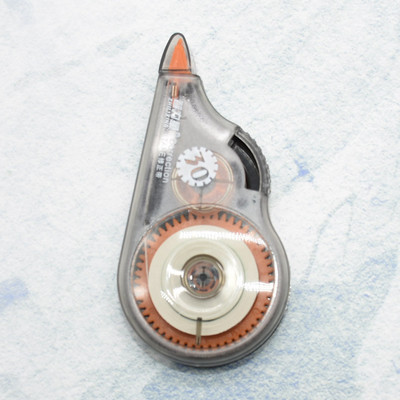 2 tk Praktiline korrigeeriv lindi rull 10 m pikkune valge kleebisega õppe kontoritarvete tööriist