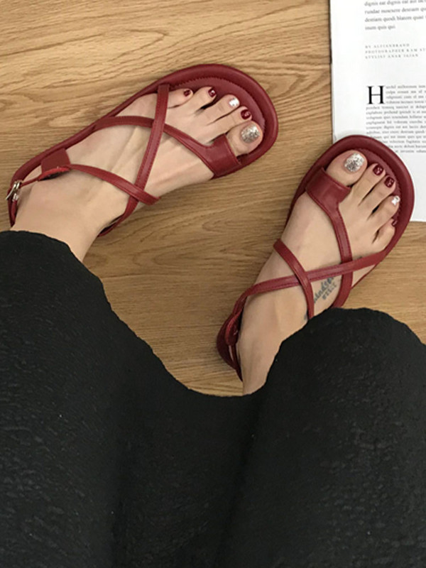 Ženske ravne sandale s štipaljkama za prste Ljetne cipele 2022. Nove uzročne ženske cipele Modne japanke s uskom trakom za plažu Tobogani Zapatos Mujer