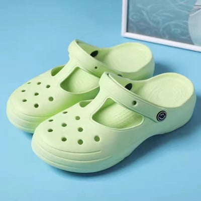 EOFK suvised naiste sandaalid puukingad Säravad läikivad värvid Lady Jelly Flat Comfort Sandaalid Sõjakingad