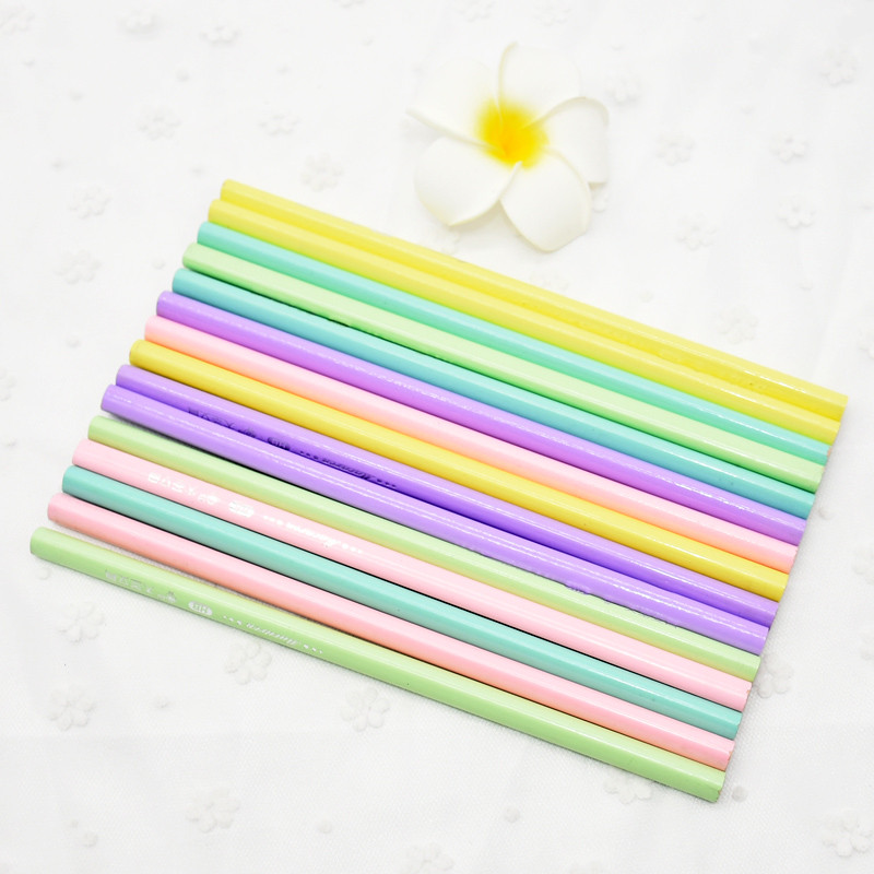 12 gab Kawaii Wood Pencils HB Graphite Pencil Profesionāls skolas skiču zīmulis Skolas biroja piederumi Ziemassvētku balvas bērniem