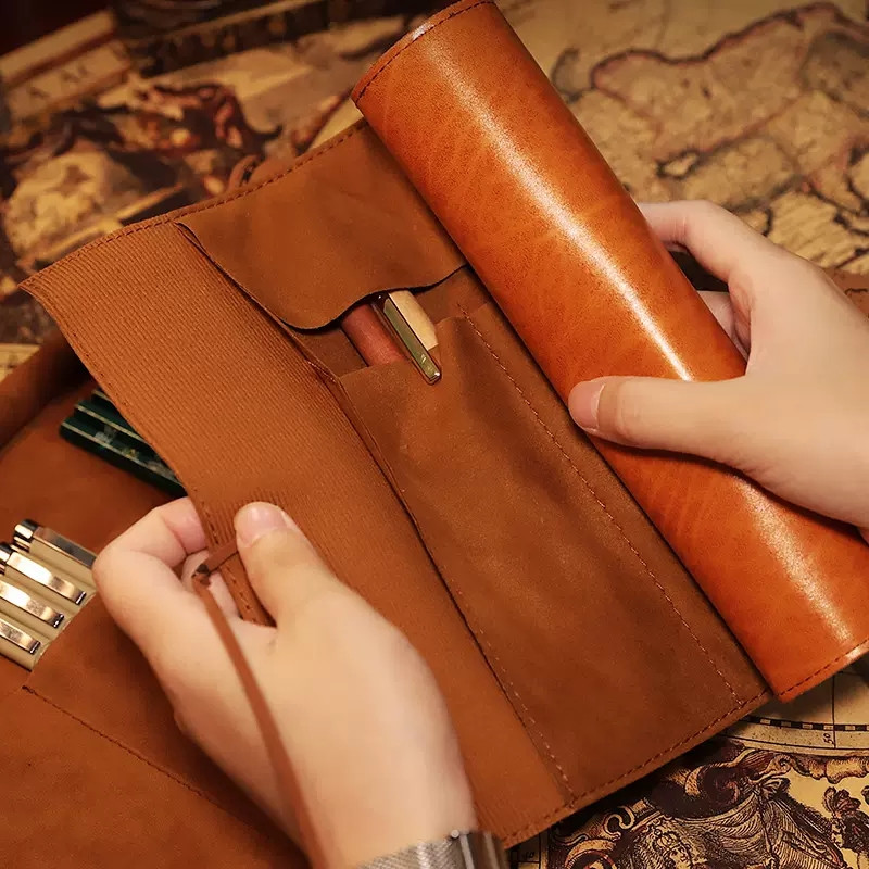 Vintage PU-nahast pliiatsiümbris Retrorulliga pliiatsikott Suure mahutavusega meigipintsli kott Kirjatarvete hoiukotid Kontoritarbed