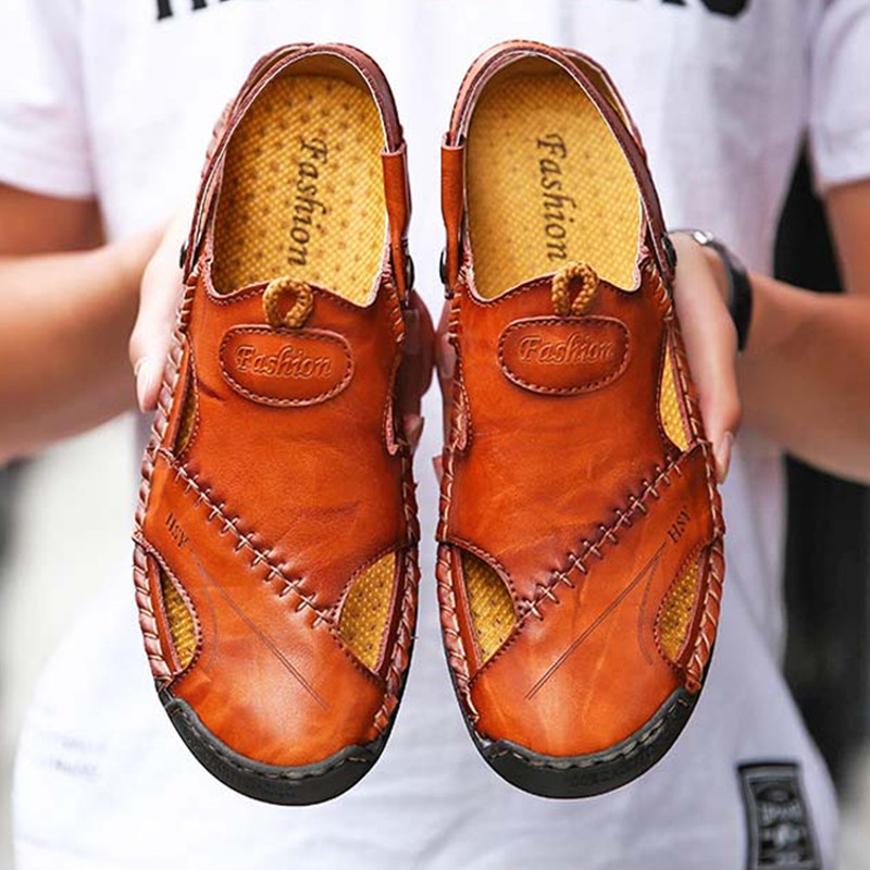 Klassikalised suvised meeste sandaalid Ehtsast nahast pehmest hingavast jalanõust Designer Beach Roman Brand Sandaalid Nahast Meeste sandaalid Slaidid