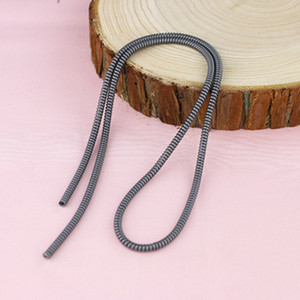 Επιλέξιμο 60cm συμπαγές πολύχρωμο TPU Spiral USB Καλώδιο φόρτισης Προστατευτικό περιτύλιξης καλωδίου Περιτύλιξη καλωδίου για iphone Καλώδιο δεδομένων Samsung