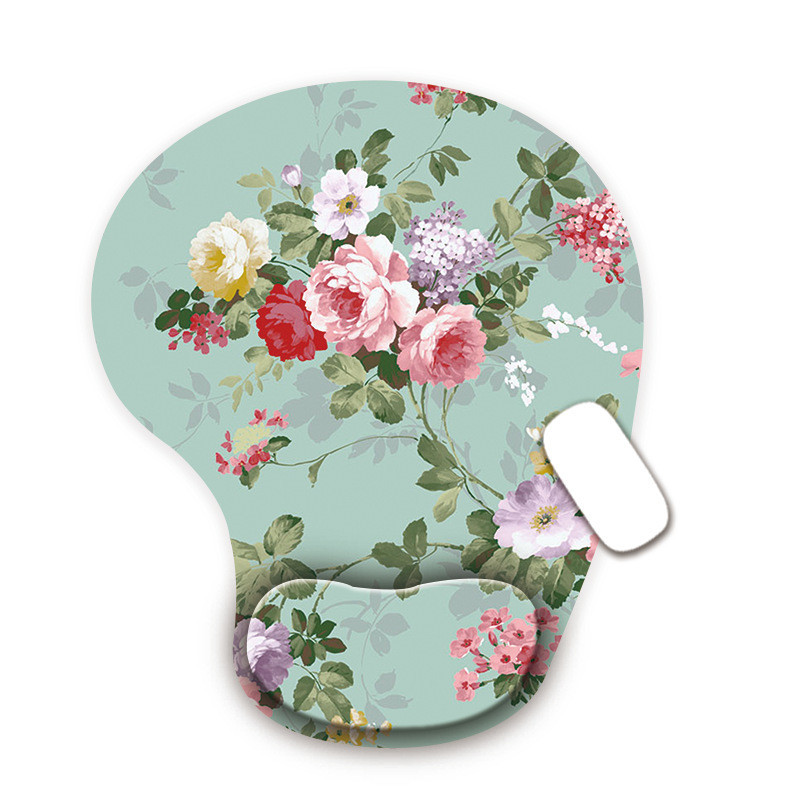 Lilledega ergonoomiline randmetoega hiirematt, libisemisvastane kummist arvutimatt, randmepadi kodukontoris mängimiseks. Käepael