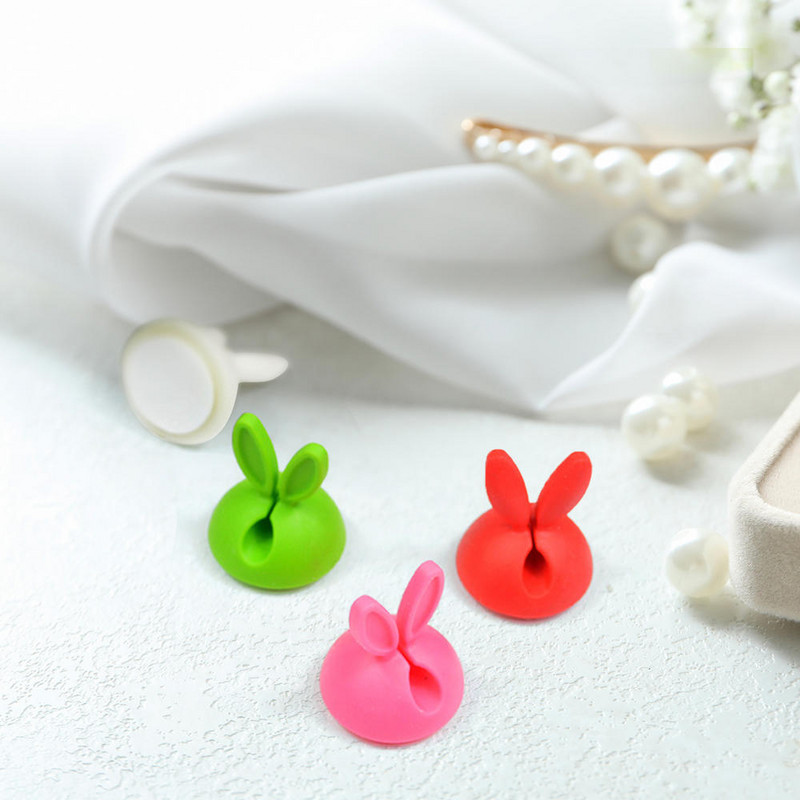 4 buc. Clipuri organizatoare de cabluri de gestionare a cablurilor de birou Încărcare USB Înfășurator de linie de date Manager de cablu autoadeziv Clemă fixă