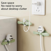 Organizatori za namotavanje kabela od 2 komada Bez probijanja Nema lijevog traga Veliki nosivi utikač koji drži Ljepljivo upravljanje kabelom Jednostavna instalacija A