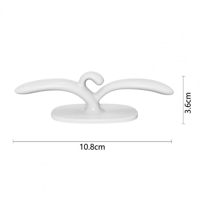 Organizatori za namotavanje kabela od 2 komada Bez probijanja Nema lijevog traga Veliki nosivi utikač koji drži Ljepljivo upravljanje kabelom Jednostavna instalacija A