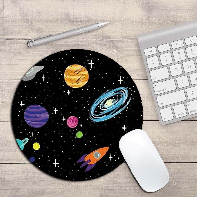 Astronaut Planet Mouse Pad Αντιολισθητικό μαξιλαράκι πληκτρολογίου Εξατομικευμένο Office Home Mouse χαλί Στρογγυλή βάση από καουτσούκ Επιτραπέζιο χαλάκι