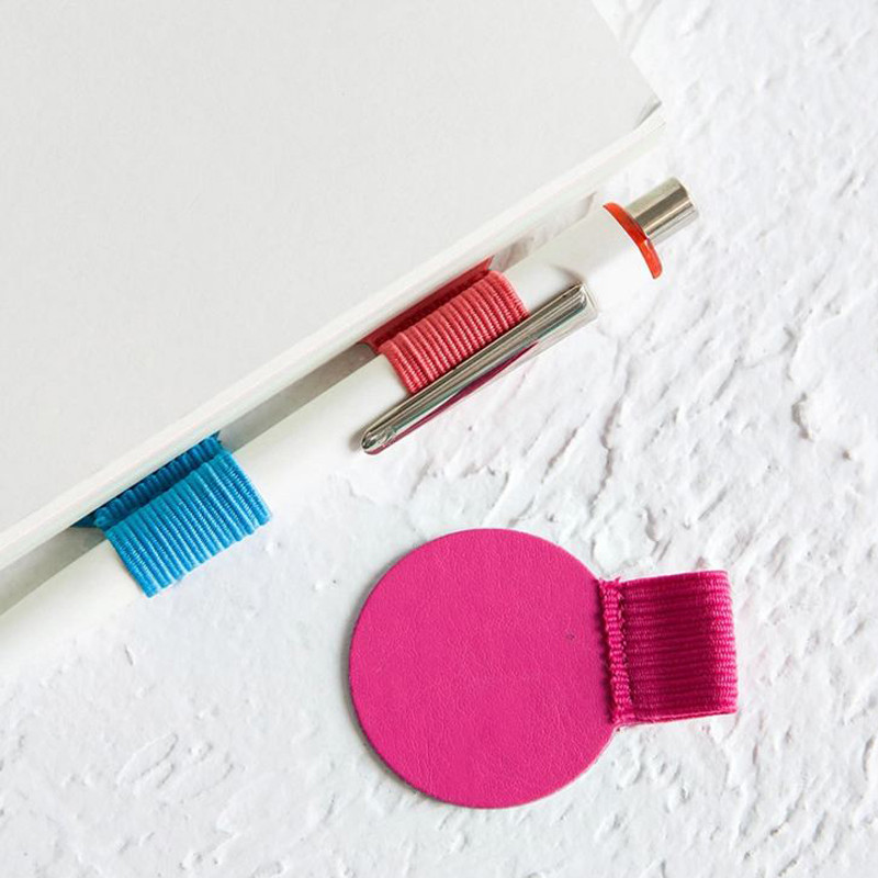 1 kom. Samoljepljivi za prijenosna računala Kožna kopča za olovke Elastična omča Dnevnici Međuspremnici Držač za olovke