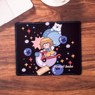 2022 nova Mouse Pad Deskpad 21*26cm Kawaii Pad Gaming Slatka podloga za stol Ured Home PC Računalo Tipkovnica Zaštita djevojka
