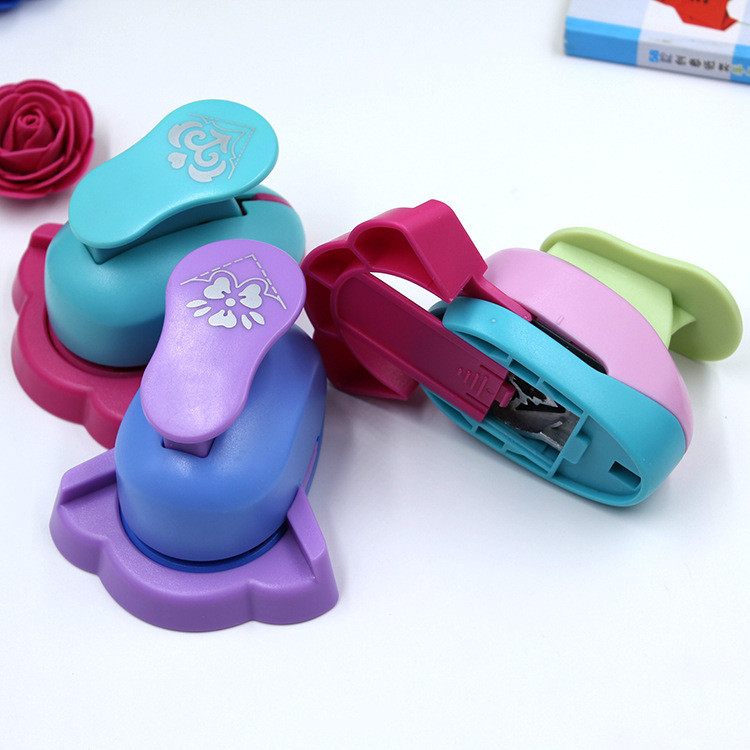 DIY Probijač kutova Rezač kutova za utiskivanje papira Izrada trimera Probijač za spomenare Rukotvorine od papira Probijač rupa