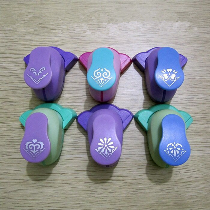 Veliki reljefni DIY kutni papir za ispis karata Oblikivač spomenara Uređaj za reljefno bušenje rupa Dječji ručno izrađeni zanatski dar