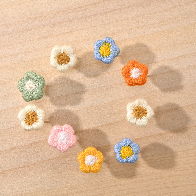 30 komada Pribadače u obliku cvijeta Uredska škola Pribadače Pribadače za ploče Karte Fotografije Papirni zidni držač Pribadače Pribor za pisanje