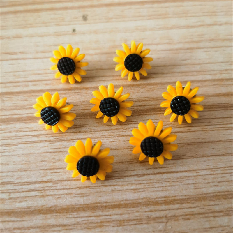 Pribadače u obliku suncokreta Pribadače za ukrase Igle za oglasne ploče Pribadače za crtanje Školski uredski uvez