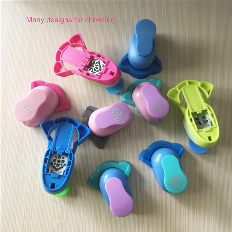 „FreeShip“ 1 vnt. svirties kampinis perforatorius „pasidaryk pats“ kraštelių perforatorius, 9 dizaino briaunų štampavimo įspaudai, iškarpų albumo popieriaus pjaustyklė