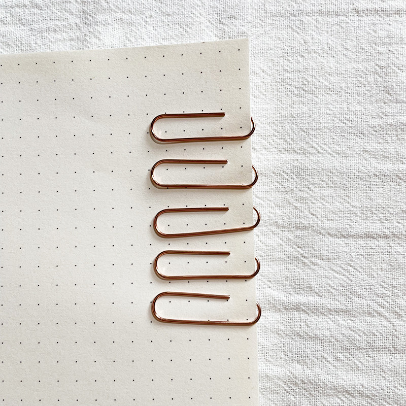 100 komada 28 mm metalne ružičaste spajalice za uredski papir, organizatorske kopče, mini školski pribor Pepeleria