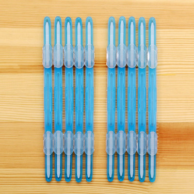 10 vnt., 2 skylučių segtukai, juostelių segtuvai, plastikiniai palaidi segtukai, spalvoti A4 formato popieriaus tvirtinimo detalės „pasidaryk pats“ albumas, iškarpų albumas, aplankas