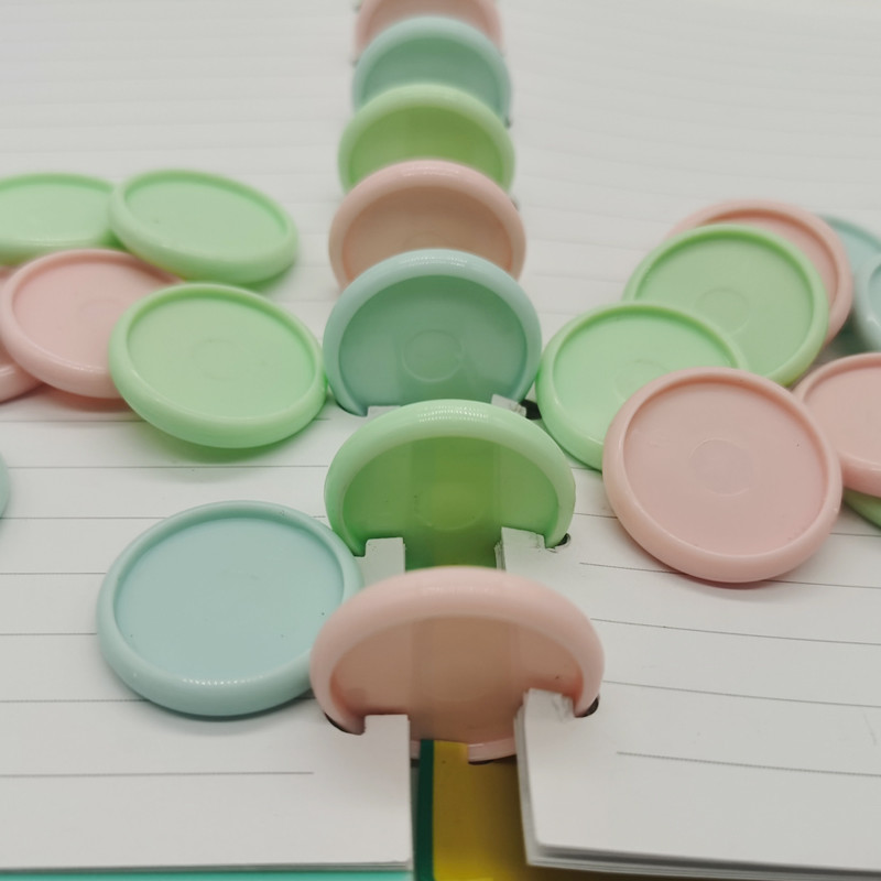 30 KOM Heart Uvez Disk Gljiva Rupa Šarena kopča Loose Leaf 30 MM Plastični prstenovi za uvez Potrepštine za bilježnice DIY Binder