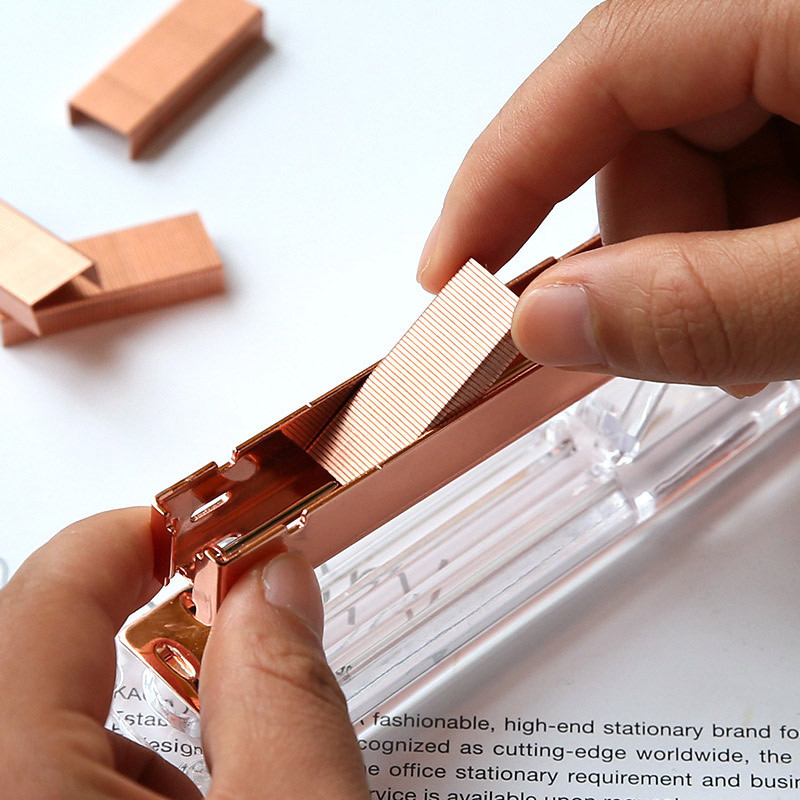 DELVTCH permatomas segiklis, tinkantis metalui 12# 24/6 kabės rožinės sidabrinės spalvos Biuro priedai Mokyklinių raštinės reikmenų įrišimo reikmenys