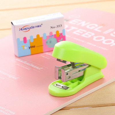 1 комплект Creative Candy Color Stapler със стоманени щипки Сладко домашно подвързване за хартия, кламер, канцеларски материали, офис ученически пособия
