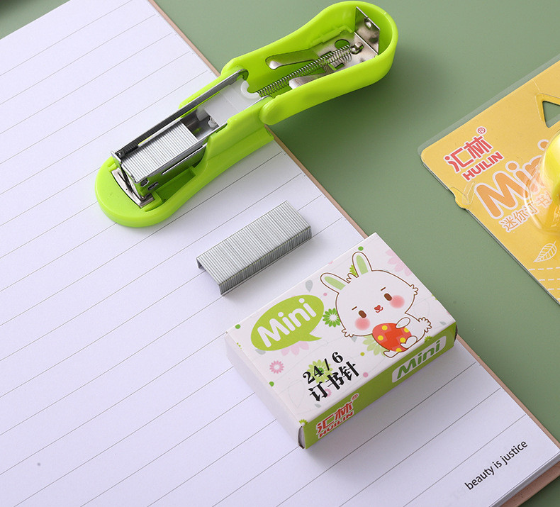 Mini slatki set spajalica sa spajalicama Papirni papir Uredski alati za uvez Školski pribor