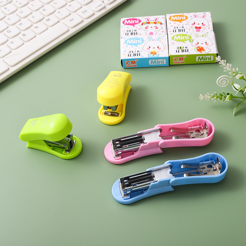 Mini slatki set spajalica sa spajalicama Papirni papir Uredski alati za uvez Školski pribor