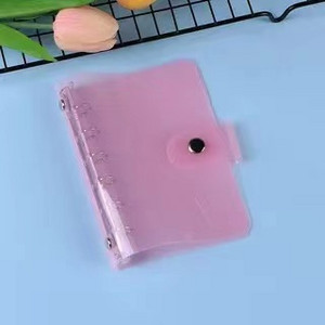 A7 izmēra caurspīdīgs, mīksts PVC 6 gredzenu iesiešanas piezīmjdatora vāks ar spiedpogas aizdari žurnālu plānotājam biroja kancelejas piederumiem