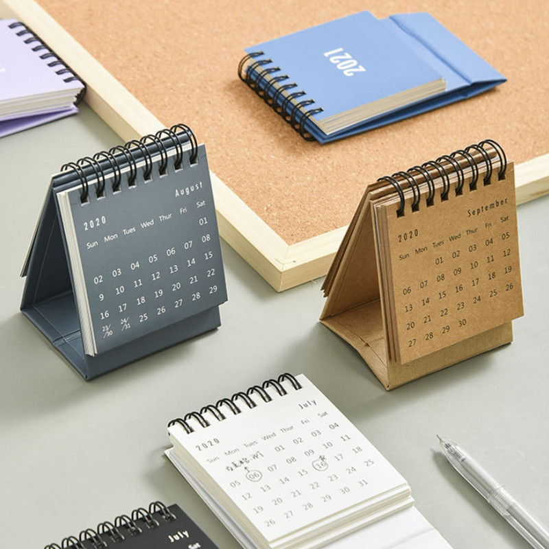 Calendar simplu de birou 2022 cu autocolante Mini Planificator de masă cu program zilnic dublu Organizator anual Rechizite școlare de birou