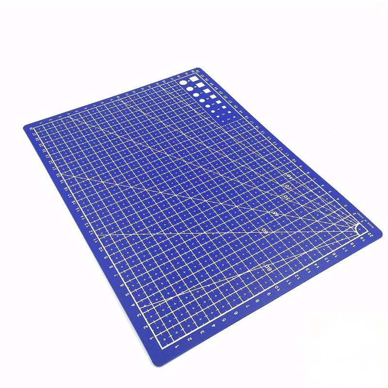 1 gab A4 griešanas dēlis ar režģa līnijām, vienpusējs apakšklājs darbvirsmas paliktnis audumu vatēšanai šūšanai, albumu veidošanas izglītības rīki